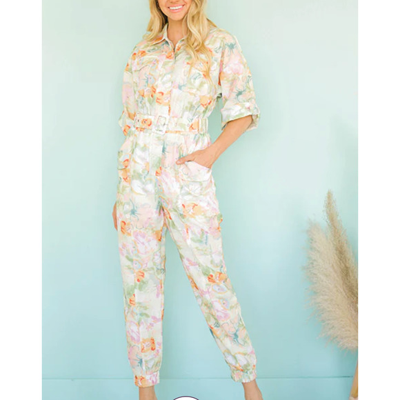 LENA Women's Floral Multicolor Jumpsuit Zip front Short Sleeve Size Medium - Picture 1 of 12